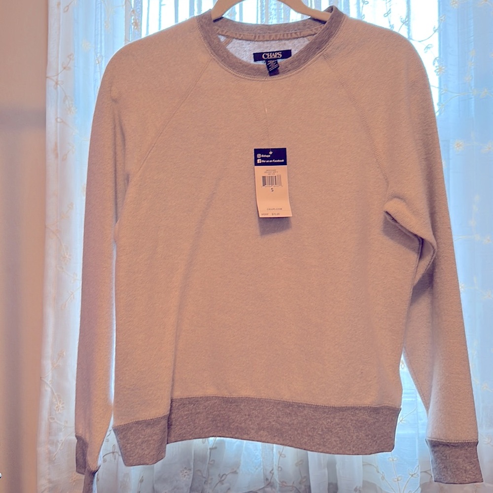 Chaps Women’s Grey Heather Sweatshirt Size Small. BNWT